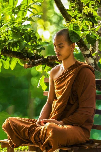 Meditation und Achtsamkeit des Mönchs